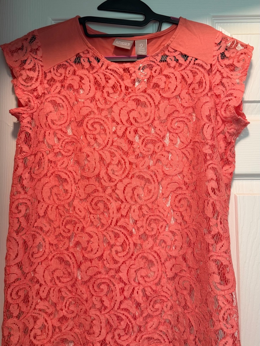 Chico's Coral Lace Overlay Top size 0/Small